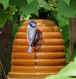 Ceramic Bumblebee And Mammal Nester 7 Ceramic Bumblebee And Mammal Nester -ARK WILDLIFE Sales ceramic wildlife skep.jpg